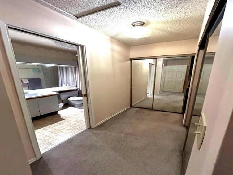 44-9000 Ash Grove Crescent, Burnaby, BC, V5A 4M3 - 9