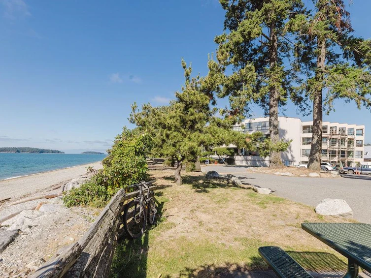 301-5477 Wharf Avenue, Sechelt, BC, V7Z 0H5 - 35