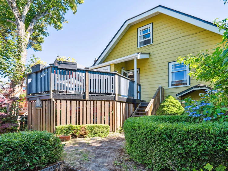 4533 W 8th Avenue, Vancouver, BC, V6R 2A4 - 5