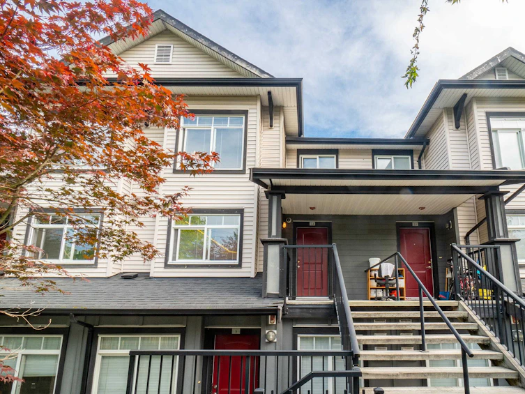 24-7428 14th Avenue, Burnaby, BC, V3N 0C2 - 2