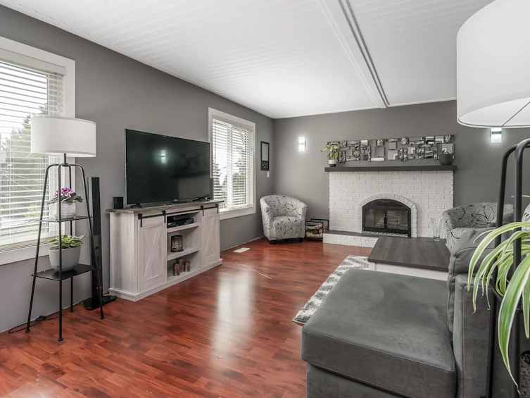 8261 Dogwood Street, Mission, BC, V2V 3R7 - 10