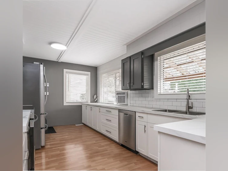 8261 Dogwood Street, Mission, BC, V2V 3R7 - 3