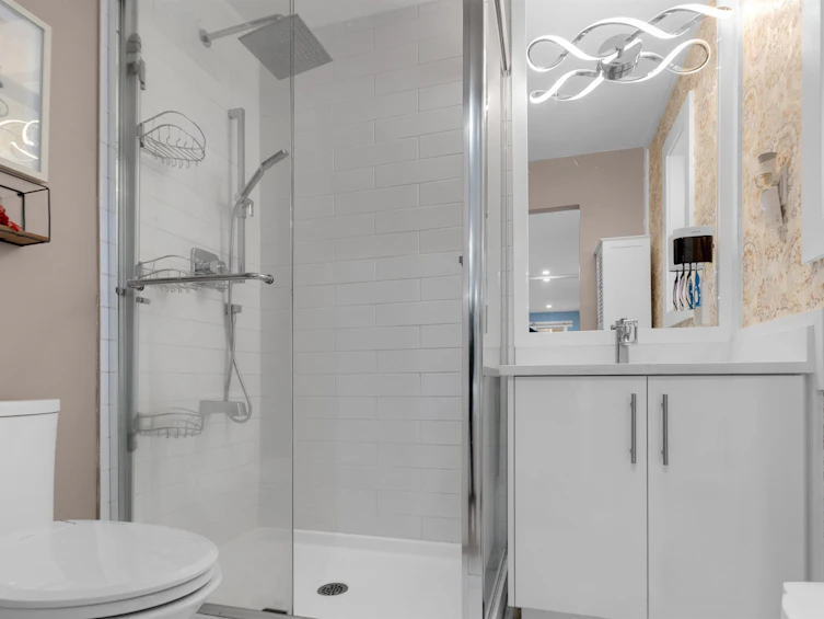17460 61b Avenue, Surrey, BC, V3S 5K6 - 14