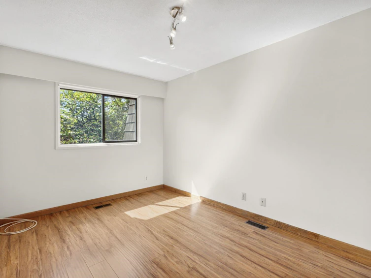 1142 Premier Street, North Vancouver, BC, V7J 2H3 - 21
