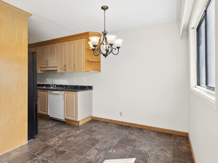 1142 Premier Street, North Vancouver, BC, V7J 2H3 - 11