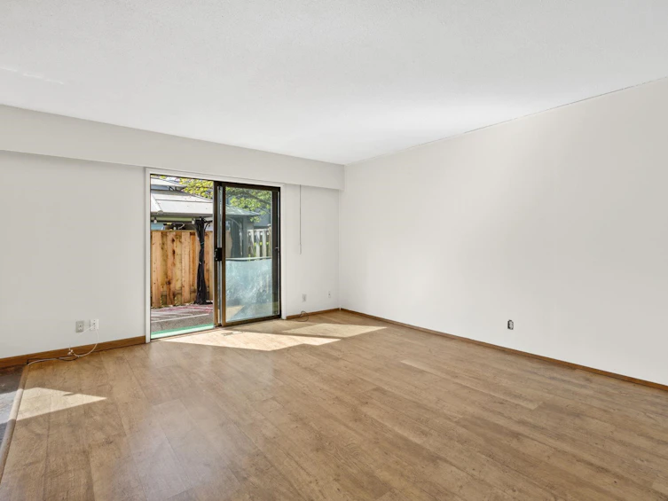 1142 Premier Street, North Vancouver, BC, V7J 2H3 - 4
