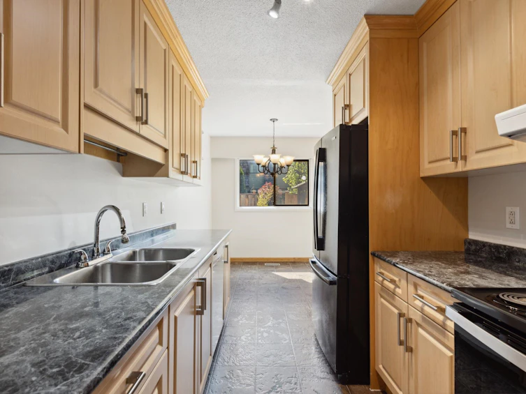 1142 Premier Street, North Vancouver, BC, V7J 2H3 - 12