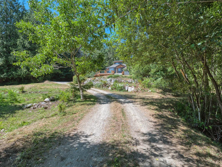 13587 Barabash Road, Pender Harbour Egmont, BC, V0N 1S1 - 2