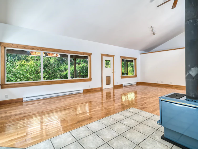 13587 Barabash Road, Pender Harbour Egmont, BC, V0N 1S1 - 13