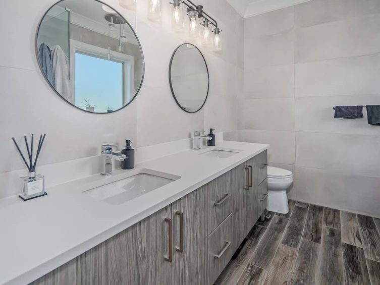 10631 Williams Road, Richmond, BC, V7A 1H9 - 17