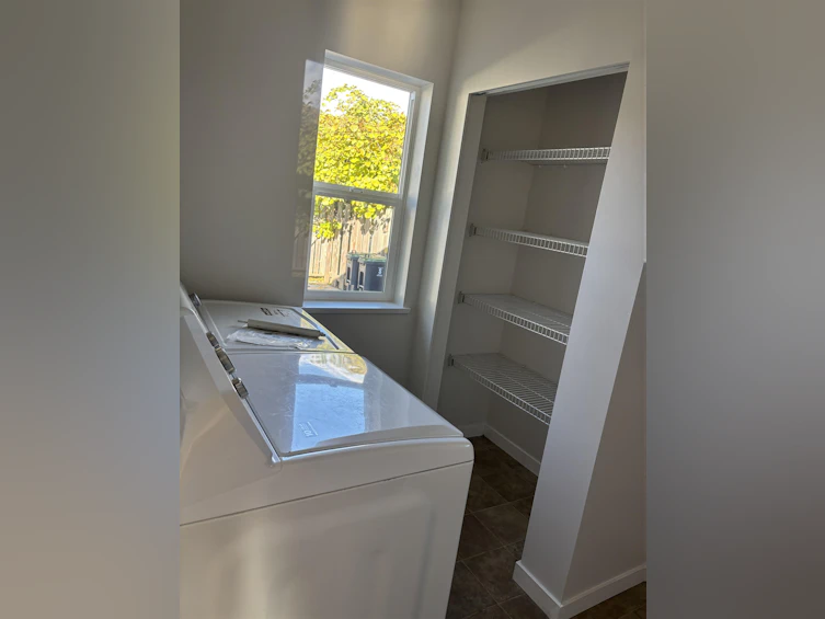 5756 Neptune Road, Sechelt, BC, V0N 3A0 - 14