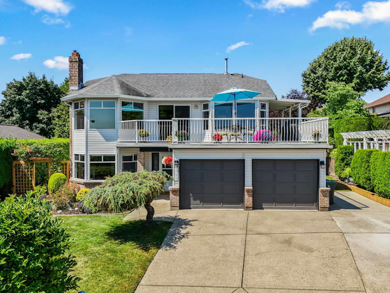6199 191a Street, Surrey BC V3S 8C7