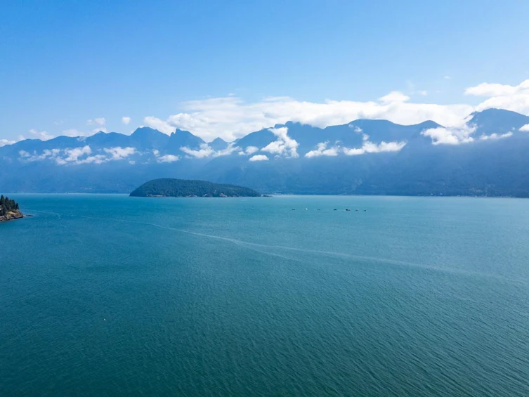 1345 Catalina Road, Bowen Island, BC, V0N 1G1