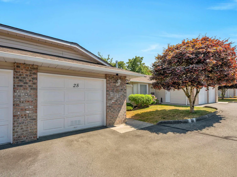 25-22308 124 Avenue, Maple Ridge, BC, V2X 0R6 - 2