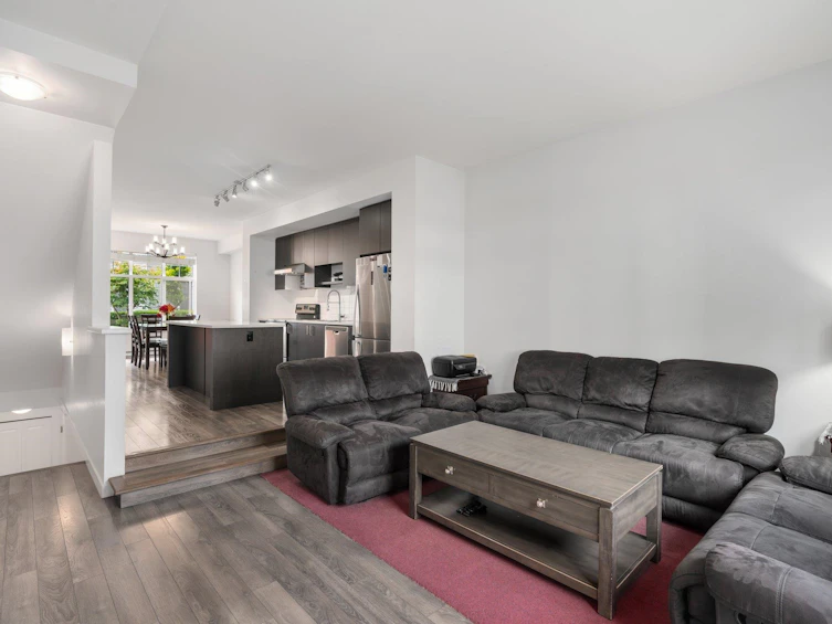 52-8130 136a Street, Surrey, BC, V3W 1H9 - 2