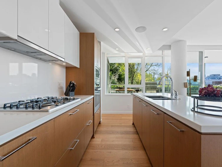 101-768 Arthur Erickson Place, West Vancouver, BC, V7T 0B6 - 14