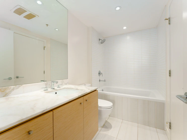 605-6180 Cooney Road, Richmond, BC, V6Y 0H2 - 16