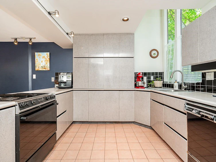 6680 Wellington Avenue, West Vancouver, BC, V7W 2H9 - 11