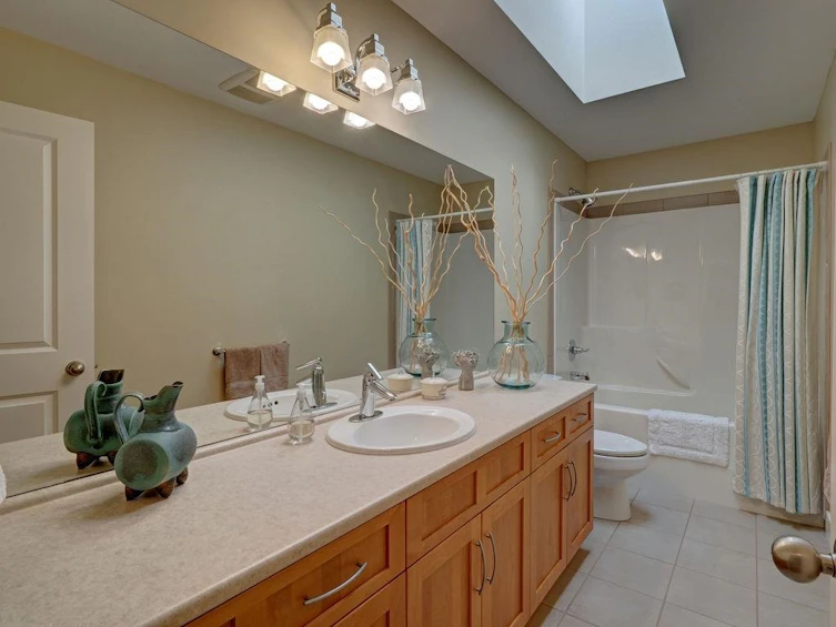 6327 Baillie Road, Sechelt, BC, V7Z 0N7 - 22