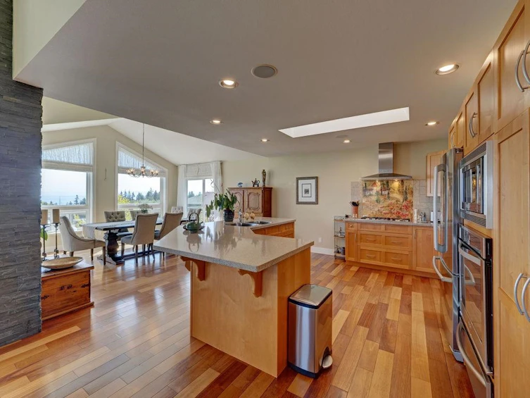 6327 Baillie Road, Sechelt, BC, V7Z 0N7 - 11