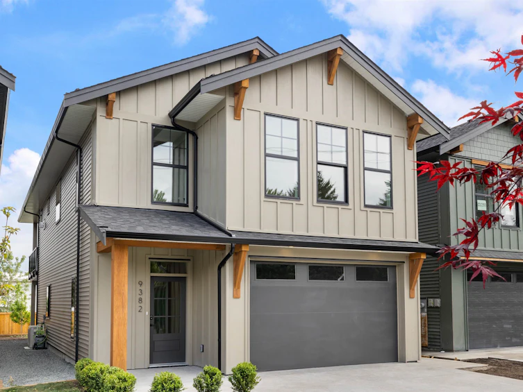 9382 Mcnaught Road, Chilliwack, BC, V2P 6E8 - 2