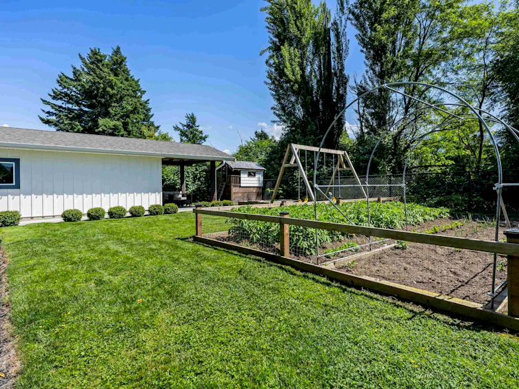 45080 South Sumas Road, Chilliwack, BC, V2R 1W5 - 32