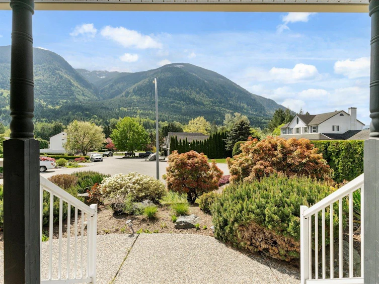 5052 Whitewater Place, Chilliwack, BC, V4Z 1H5 - 5