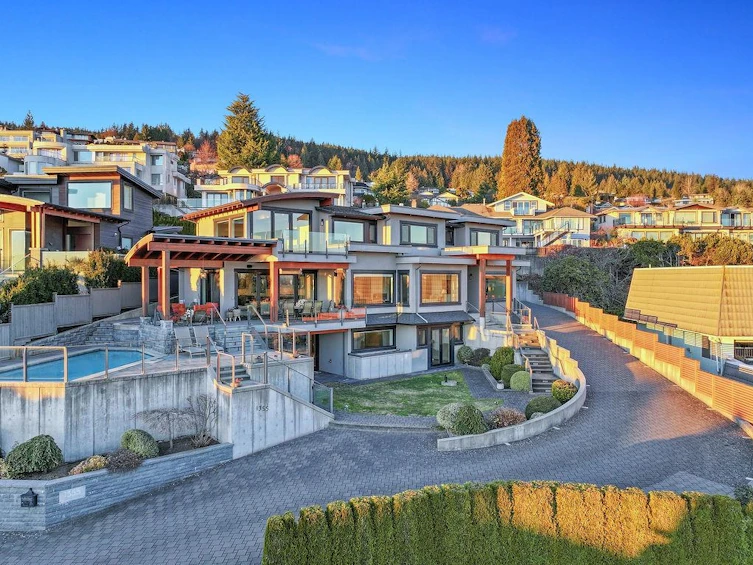 1355 Whitby Road, West Vancouver, BC, V7S 2N4