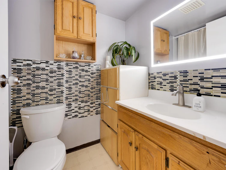 705-6689 Willingdon Avenue, Burnaby, BC, V5H 3Y8 - 17