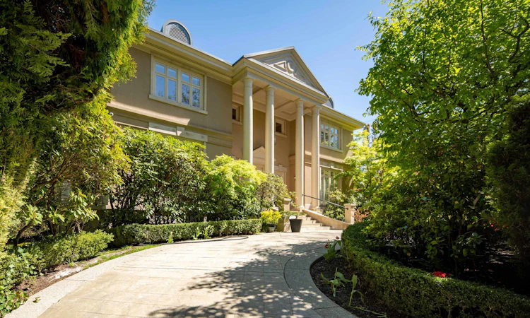 3988 Angus Drive