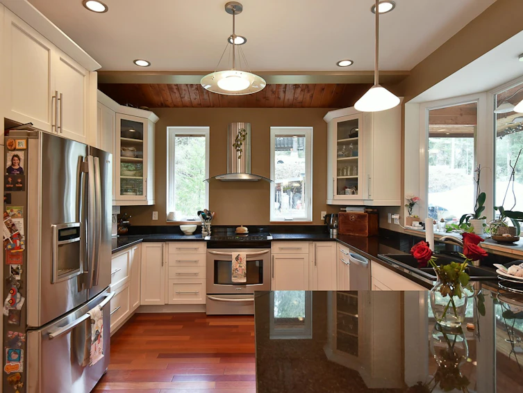 5062 Parkview Road, Pender Harbour Egmont, BC, V0N 2H1 - 10