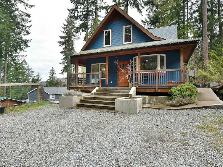 5062 Parkview Road, Pender Harbour Egmont, BC, V0N 2H1