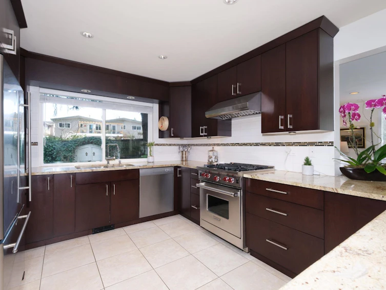 7650 Berkley Street, Burnaby, BC, V5E 4A7 - 8