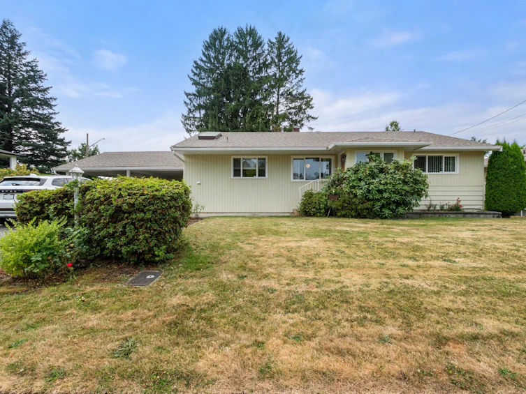 9709 Valemont Street, Chilliwack, BC, V2P 5X1 - 3