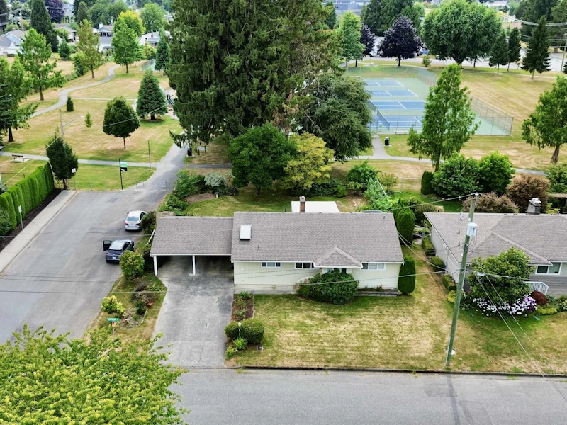 9709 Valemont Street, Chilliwack BC V2P 5X1