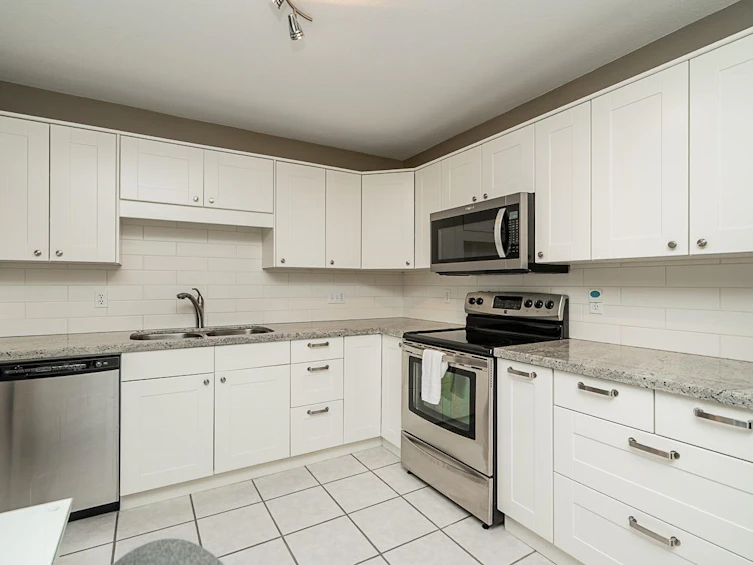 303-5375 205 Street, Langley, BC, V3A 7V7 - 10