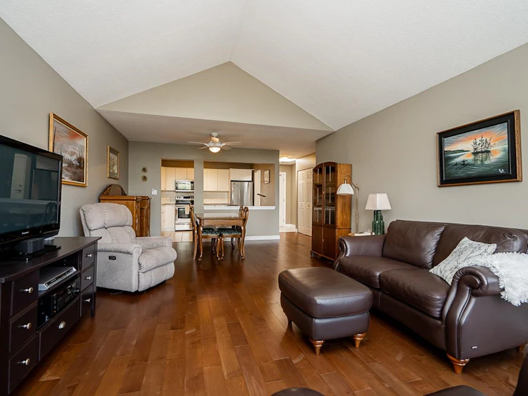 303-5375 205 Street, Langley, BC, V3A 7V7 - 18