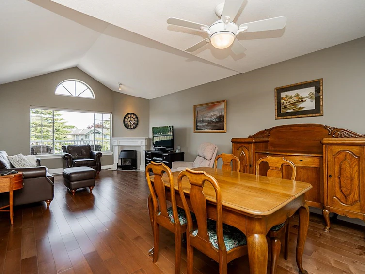 303-5375 205 Street, Langley, BC, V3A 7V7 - 13
