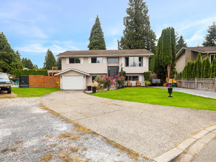 11718 208 Street, Maple Ridge, BC, V2X 7S3 - 2