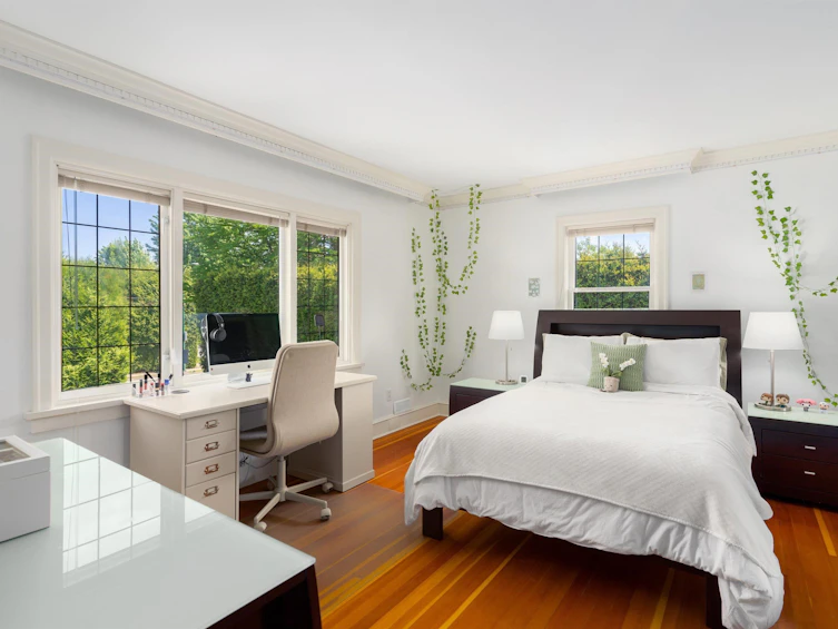 6361 Granville Street, Vancouver, BC, V6M 3E5 - 6