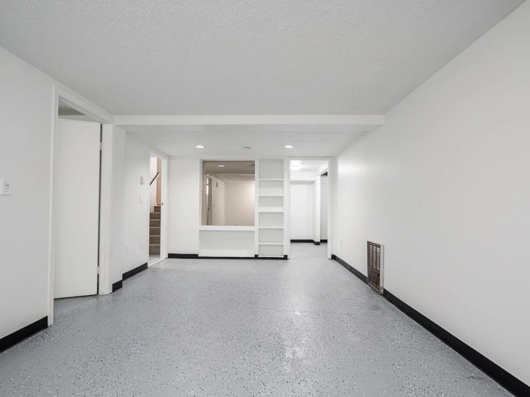 7370 Kokanee Place, Vancouver, BC, V5S 3Y9 - 31