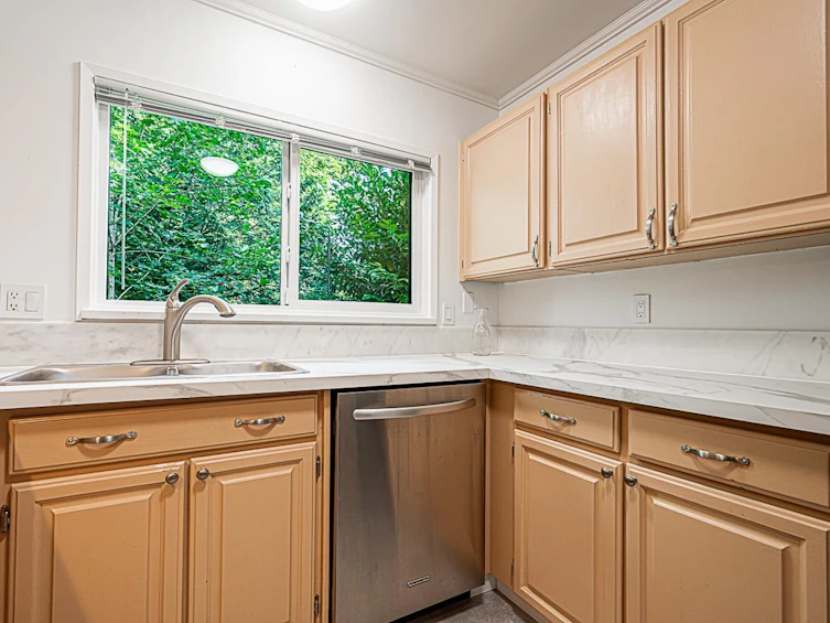 7370 Kokanee Place, Vancouver, BC, V5S 3Y9 - 11