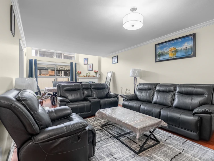 10-7250 122 Street, Surrey, BC, V3W 1B4 - 2