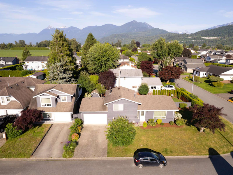 46187 Christina Drive, Chilliwack BC V2R 2B6
