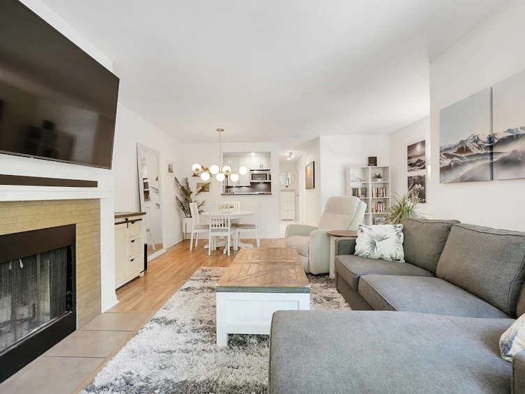 214-555 W 14th Avenue, Vancouver, BC, V5Z 4G8 - 2