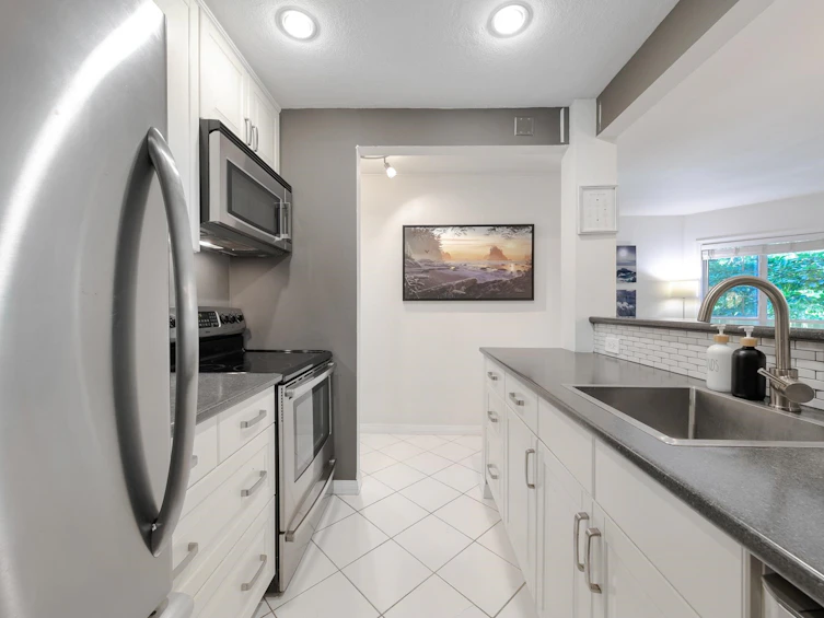 214-555 W 14th Avenue, Vancouver, BC, V5Z 4G8 - 7