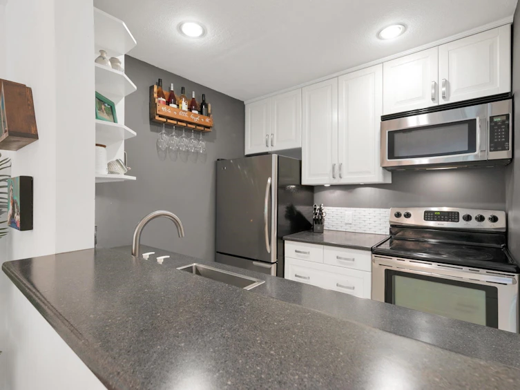214-555 W 14th Avenue, Vancouver, BC, V5Z 4G8 - 8