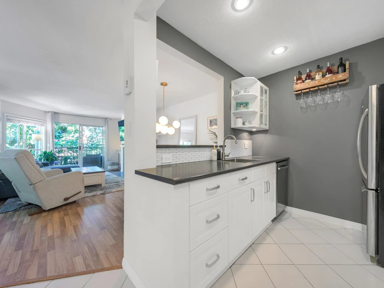 214-555 W 14th Avenue, Vancouver, BC, V5Z 4G8 - 5