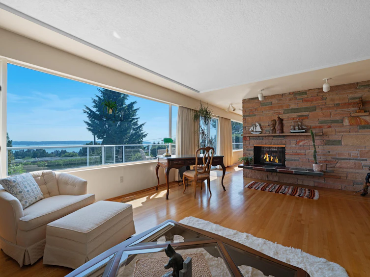1775 Queens Avenue, West Vancouver, BC, V7V 2X6 - 2