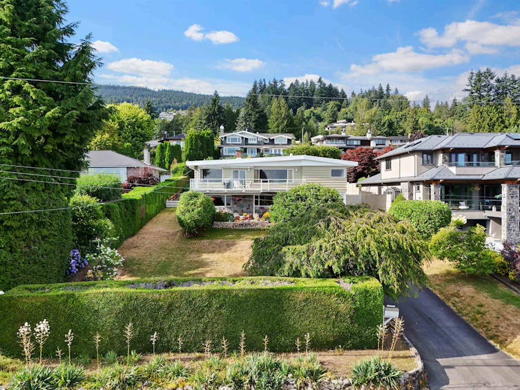 1775 Queens Avenue, West Vancouver, BC, V7V 2X6 - 34